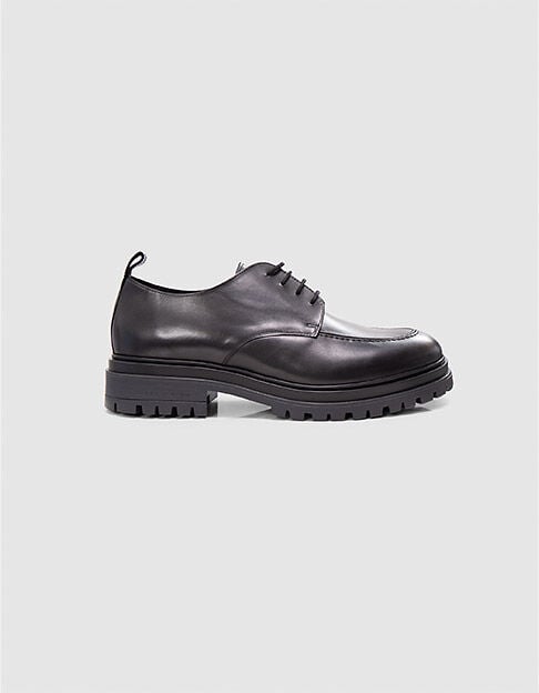 Men's black leather notched Derbies