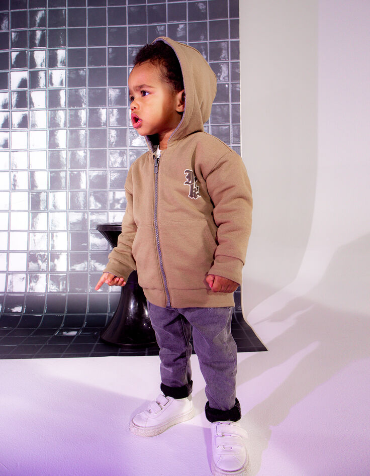 Omkeerbaar vest in camel en grijs, print babyjongens-1