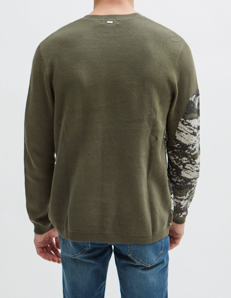 Salbeigrüner Herrenstrickpullover mit Bergmotiv-3