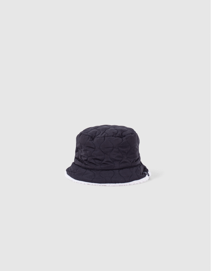 Girls’ black quilted/ecru Sherpa reversible sunhat-1