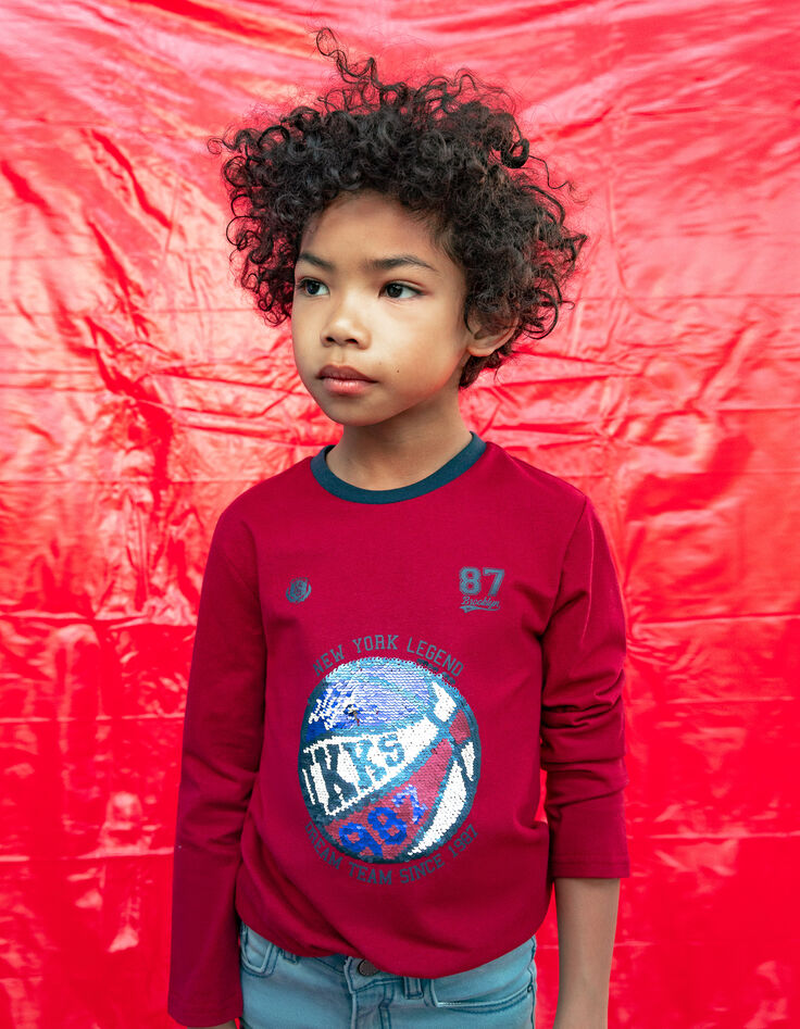 Jungen-T-Shirt bordeaux mit Ballmotiv aus Wendepailletten-7