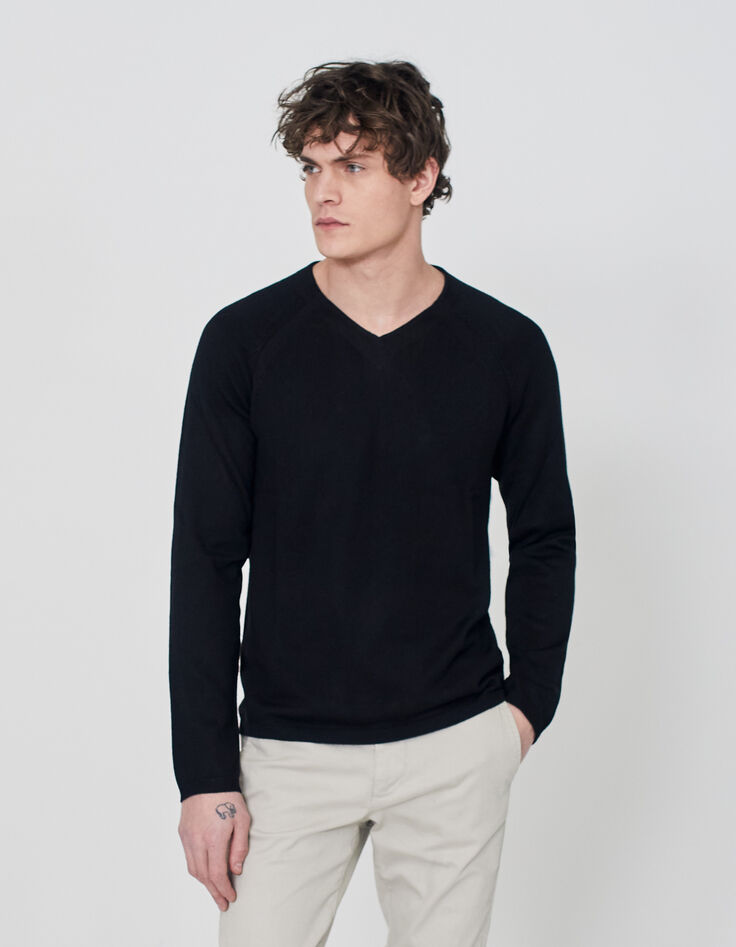 Pull noir tricot à col V Homme -1
