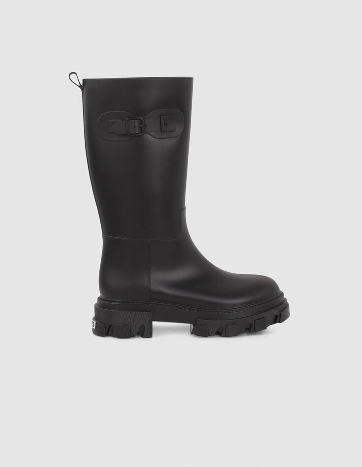 Women’s black rain boots with lugged soles-1