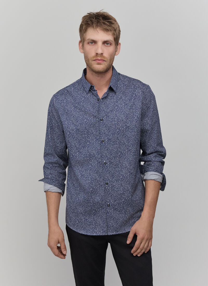 Camisa minimalista estampada SLIM azul marino para hombre - IKKS