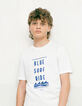 Wit T-shirt rubber tekst en golven jongens-1