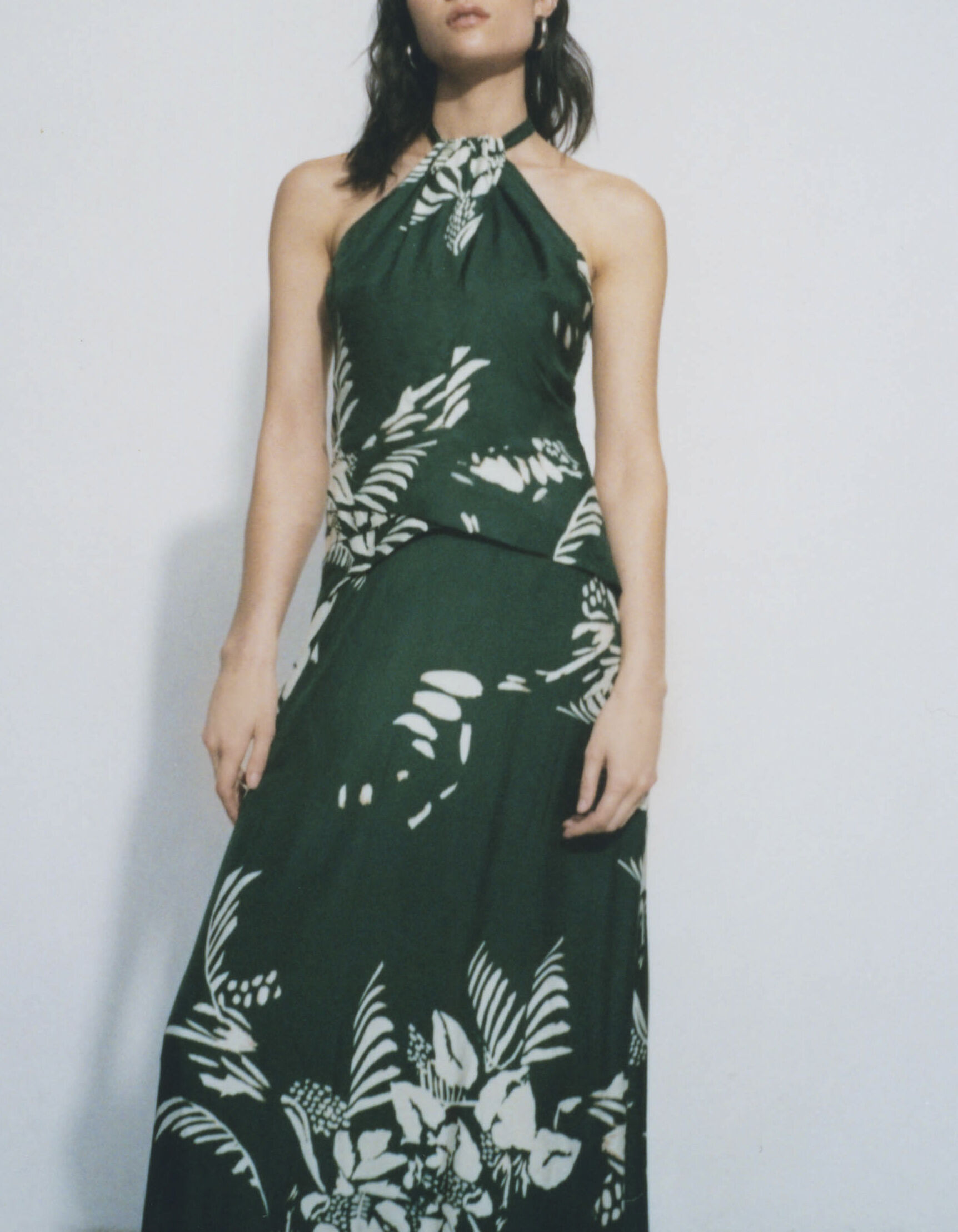Pure Edition – Women's green Jungle Vibe backless dress