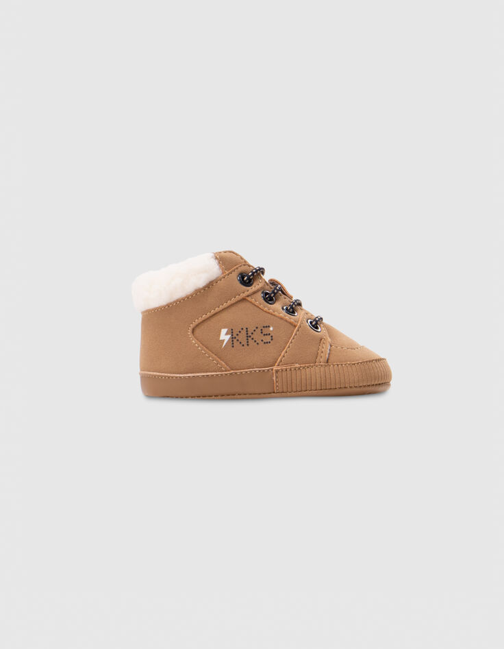 Baby boy camel sneakers with sherpa trim-1