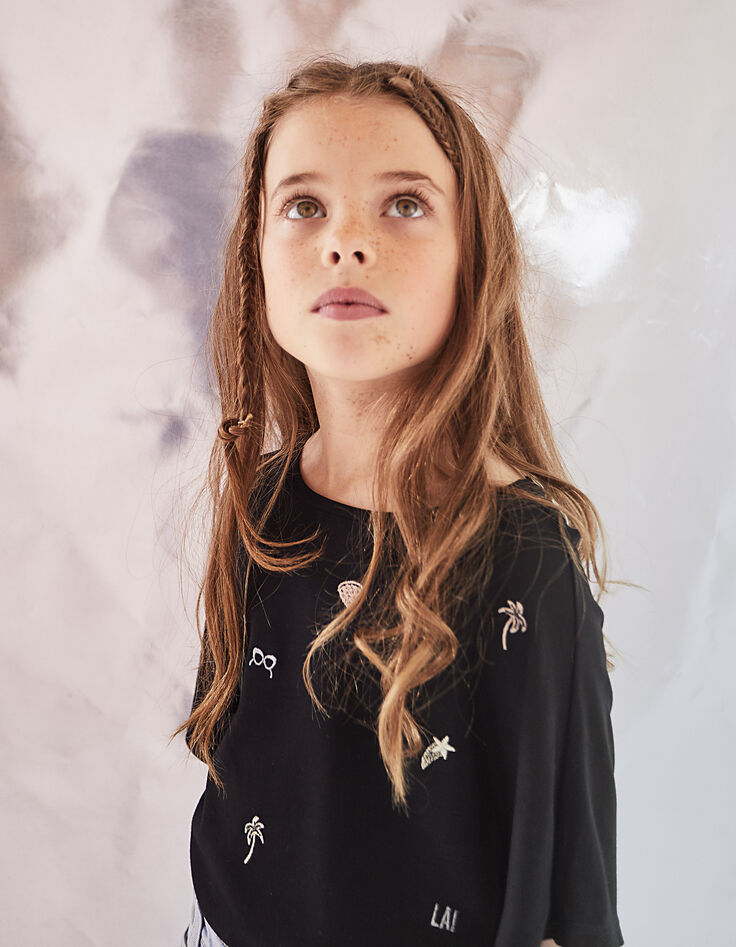 Girls’ black embroidered T-shirt-cape-1