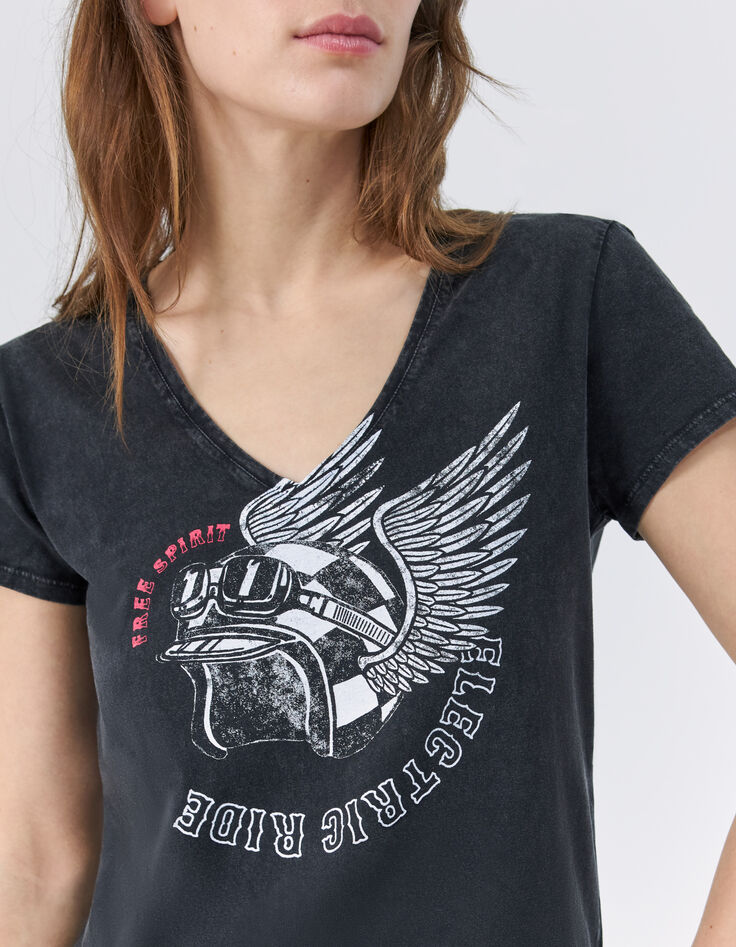 Women’s black winged helmet and slogan T-shirt -3