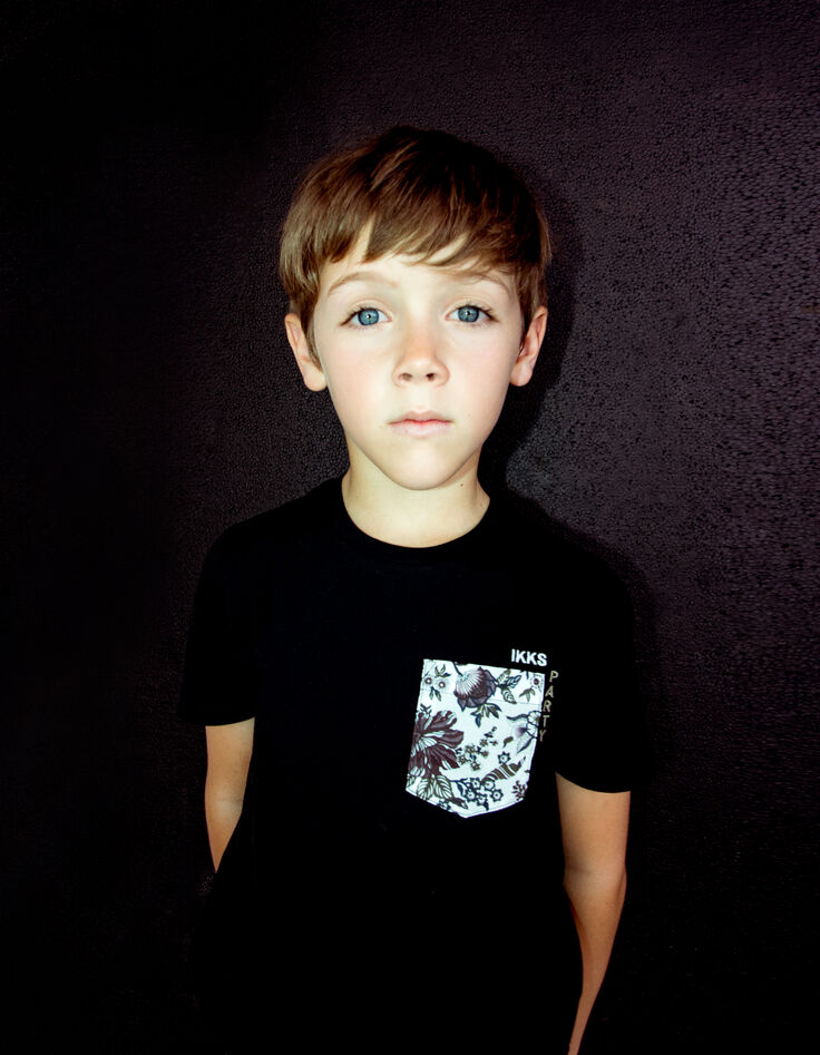 Boys’ black T-shirt with Liberty pocket-4