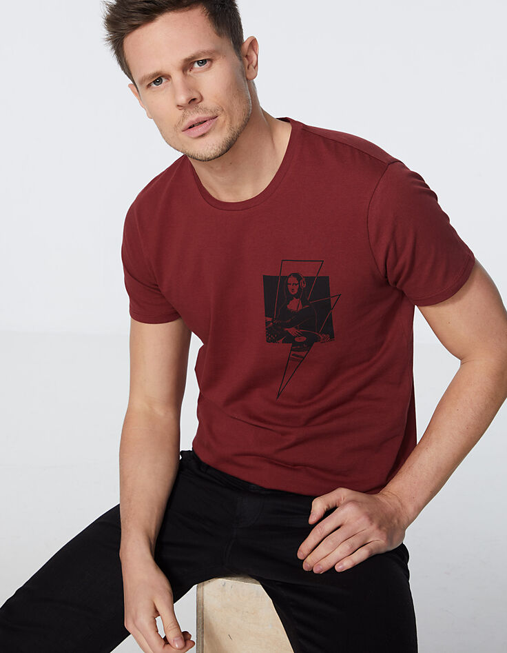 Men’s burgundy T-shirt with cartoon Mona Lisa-1