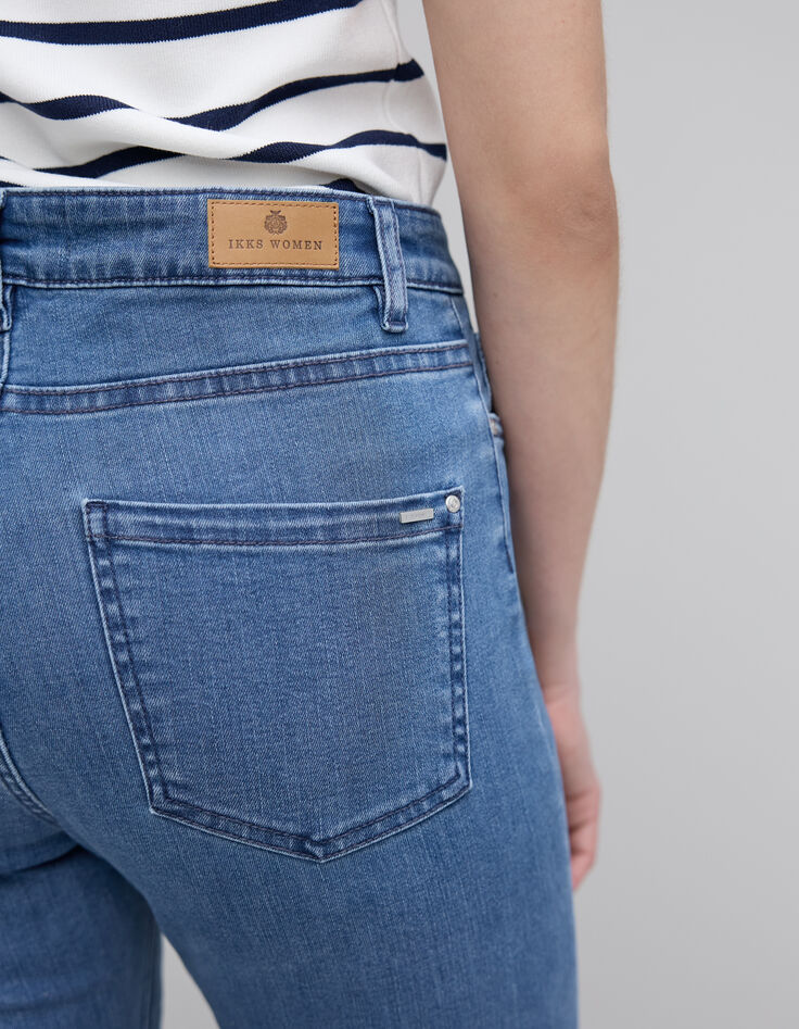 Blauwe waterloze rechte jeans met knopen en franjes Dames-6