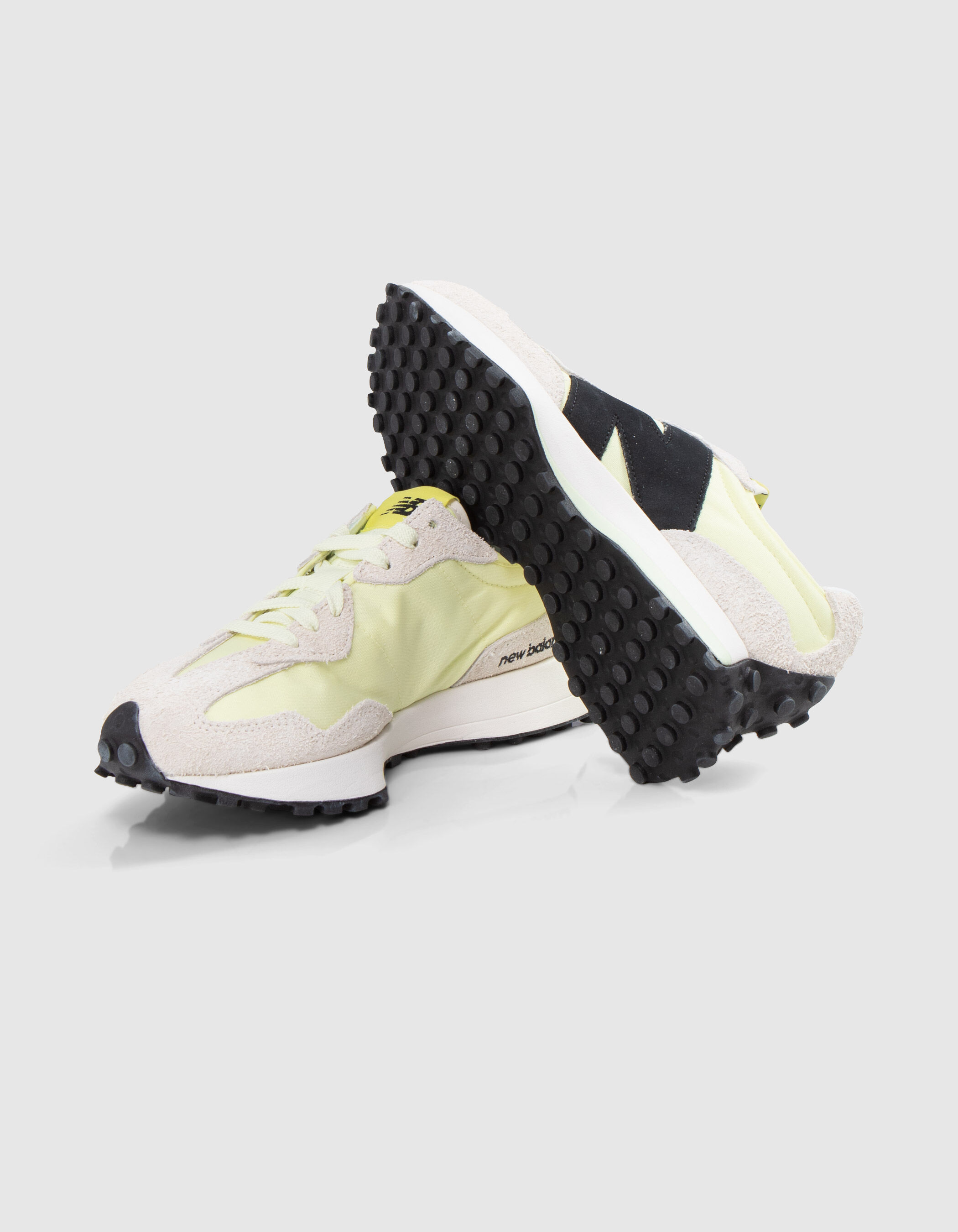 Women's lime NEW BALANCE 327 trainers