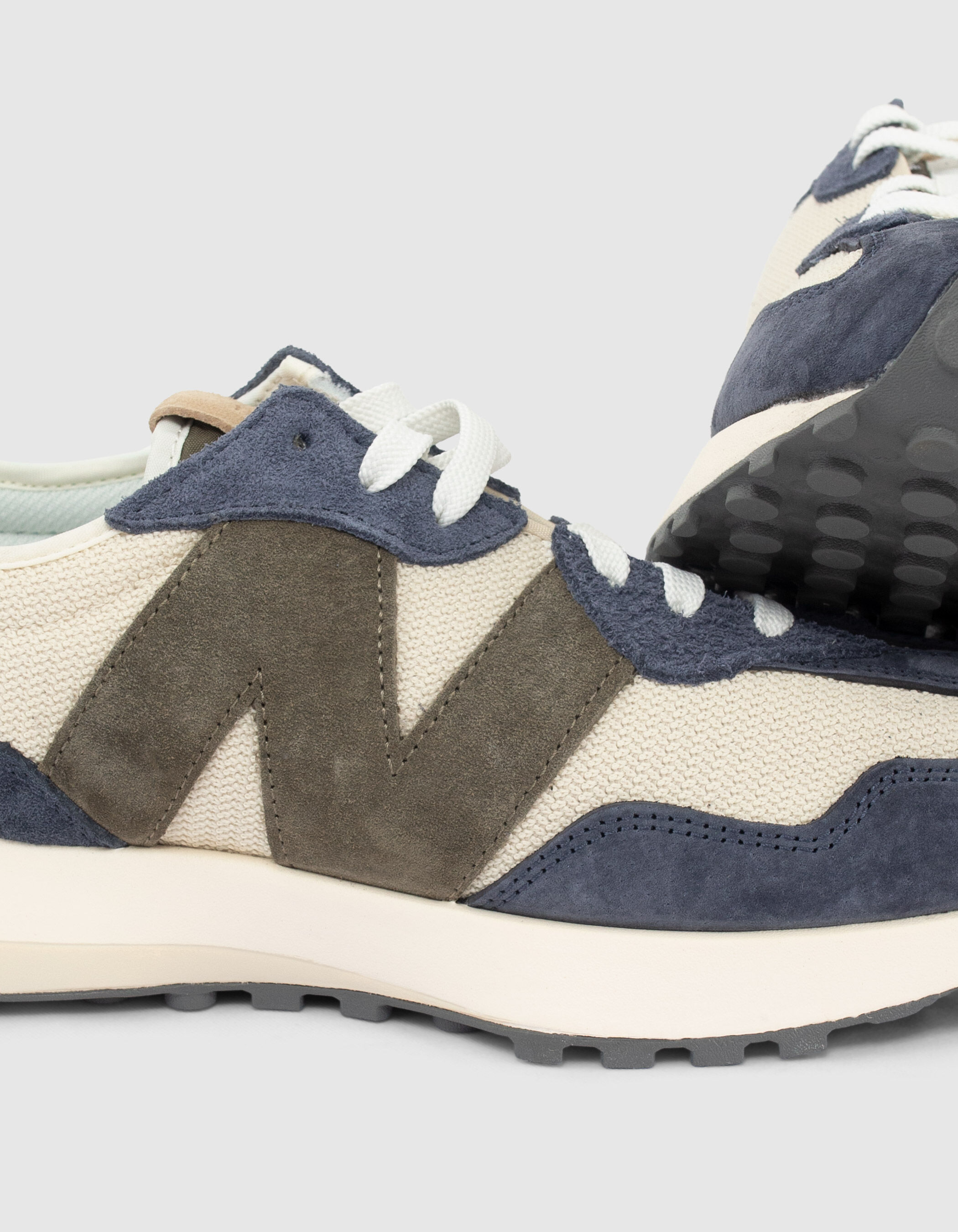 New balance beige discount ikks