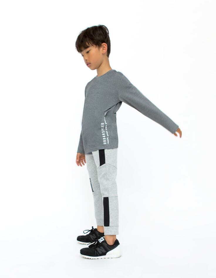 Boys’ grey T-shirt with flocked pocket-1