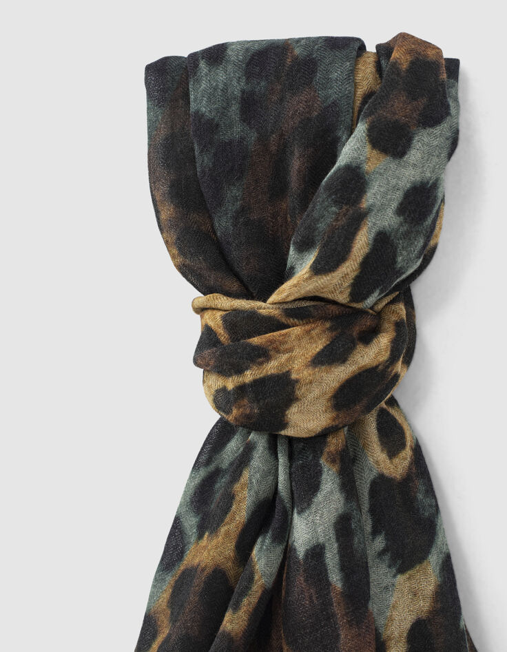 Women’s leopard motif wool scarf-3