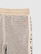 Bermudas gris felpa franjas laterales beige niño-6