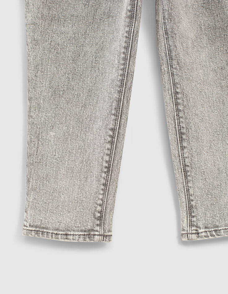 Mädchen-Bio-Jeans, Mom-Stil mit Nietengürtel in Light Grey-7