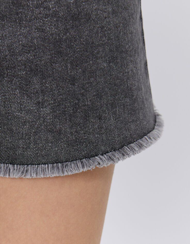 Women’s grey denim fringed high-waist shorts-4