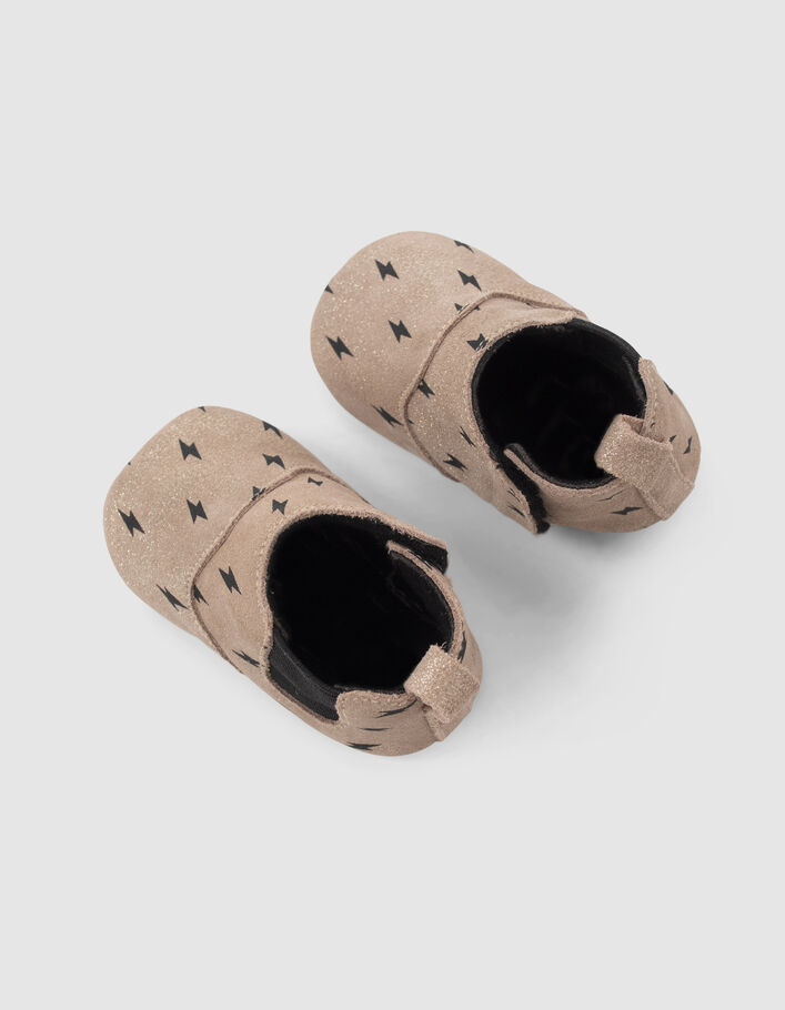 chaussons bebe fille en cuir imprime a col elastique beige chaussons promos